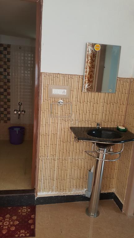 Hill Side Estate Apartamento Madikeri Exterior foto