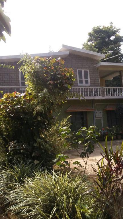 Hill Side Estate Apartamento Madikeri Exterior foto